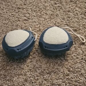 Blue and Cream Bath Scrubber Set